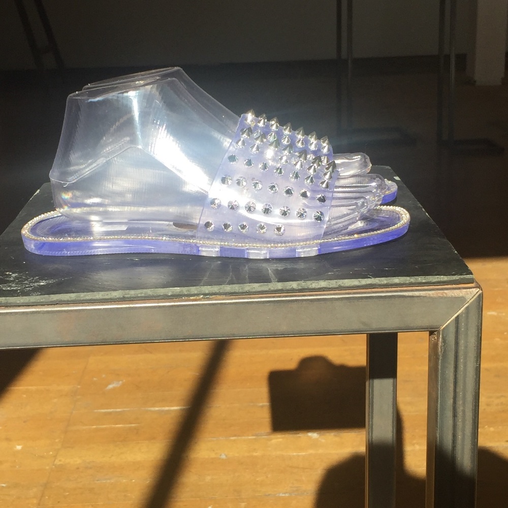 Clear Spiked jelly sandals - Picture 3 of 7
